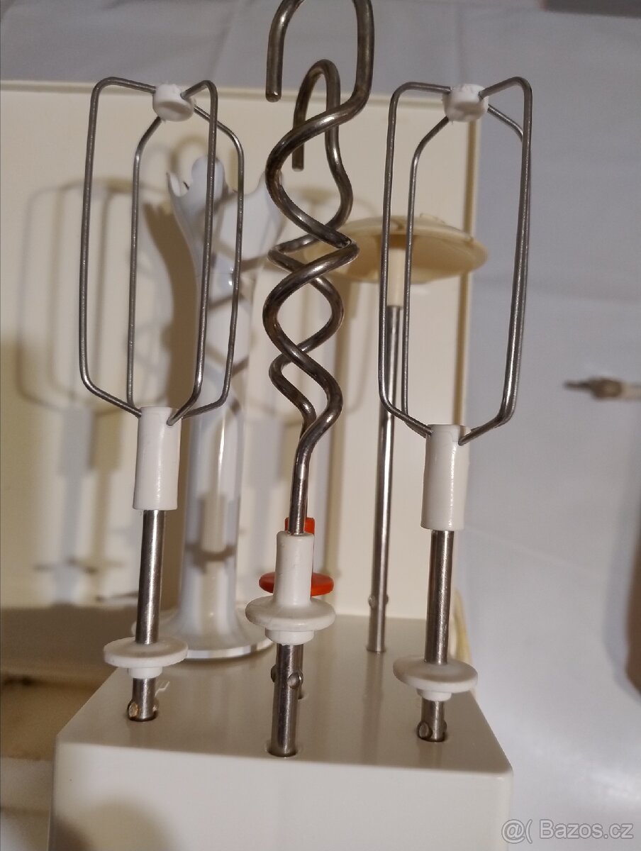 Retro elektrický ruční šlehač/mixér ETA - 6