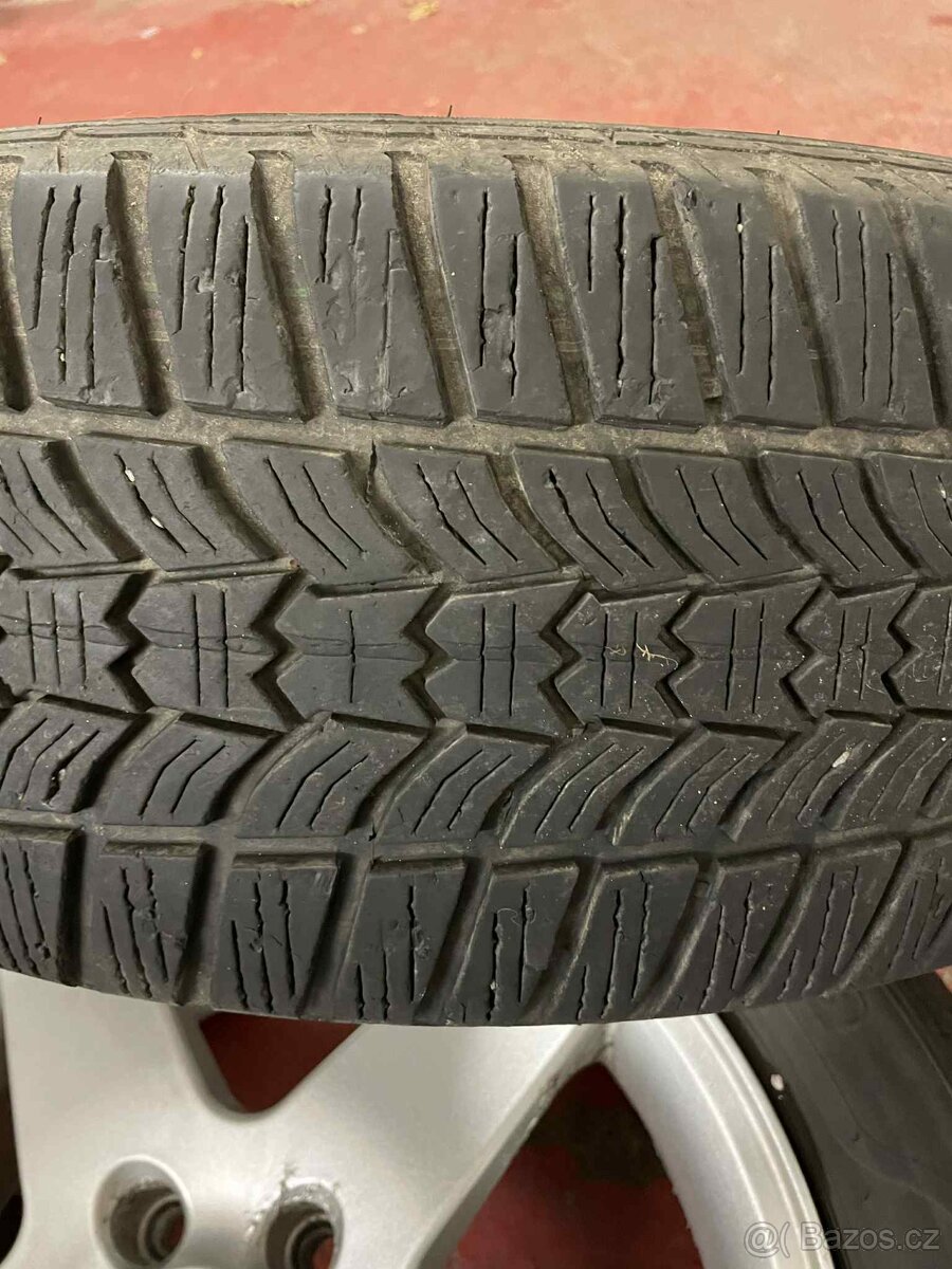 Prodám disky vč. zimní pneu na Škoda Octavia/Superb - 6