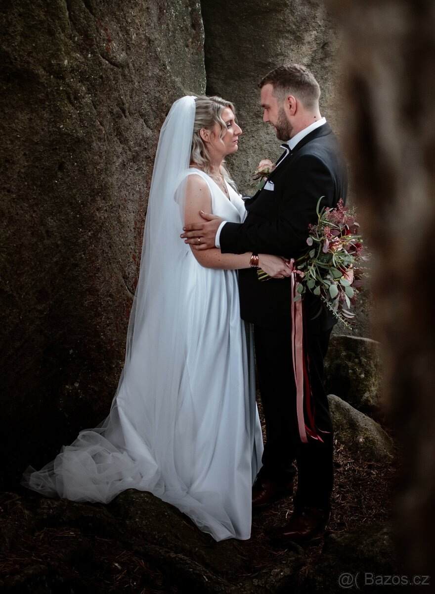 Saténové svatební šaty - 6