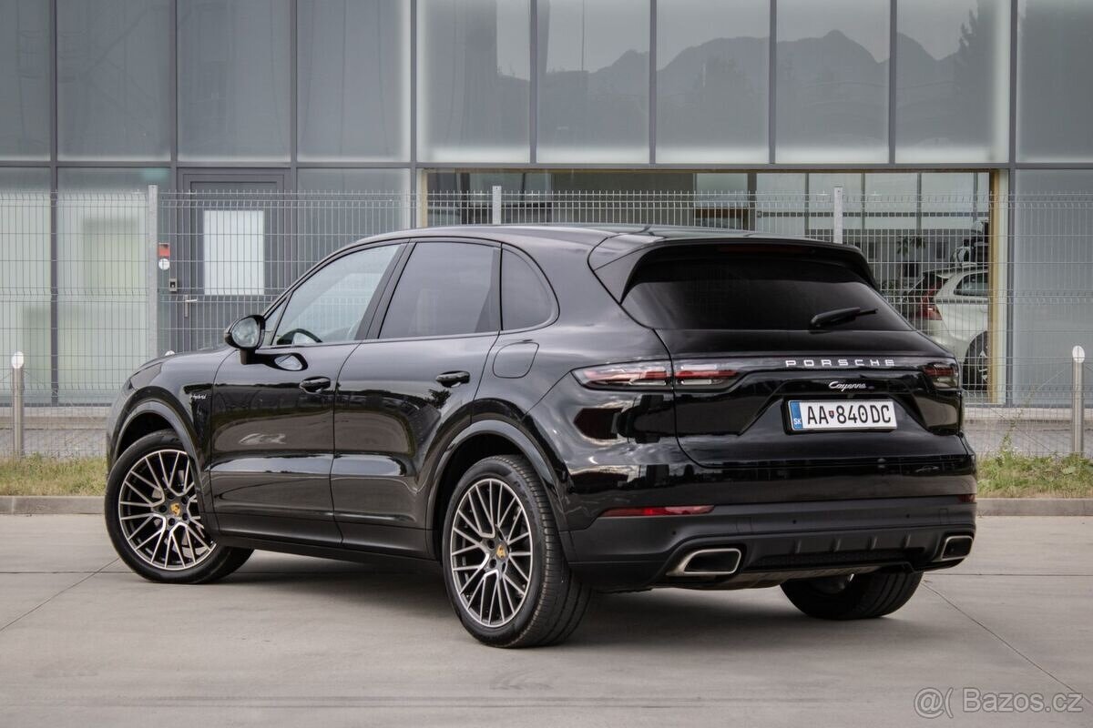 Porsche Cayenne E-Hybrid 4x4 A/T, 250kW, A8 - 6