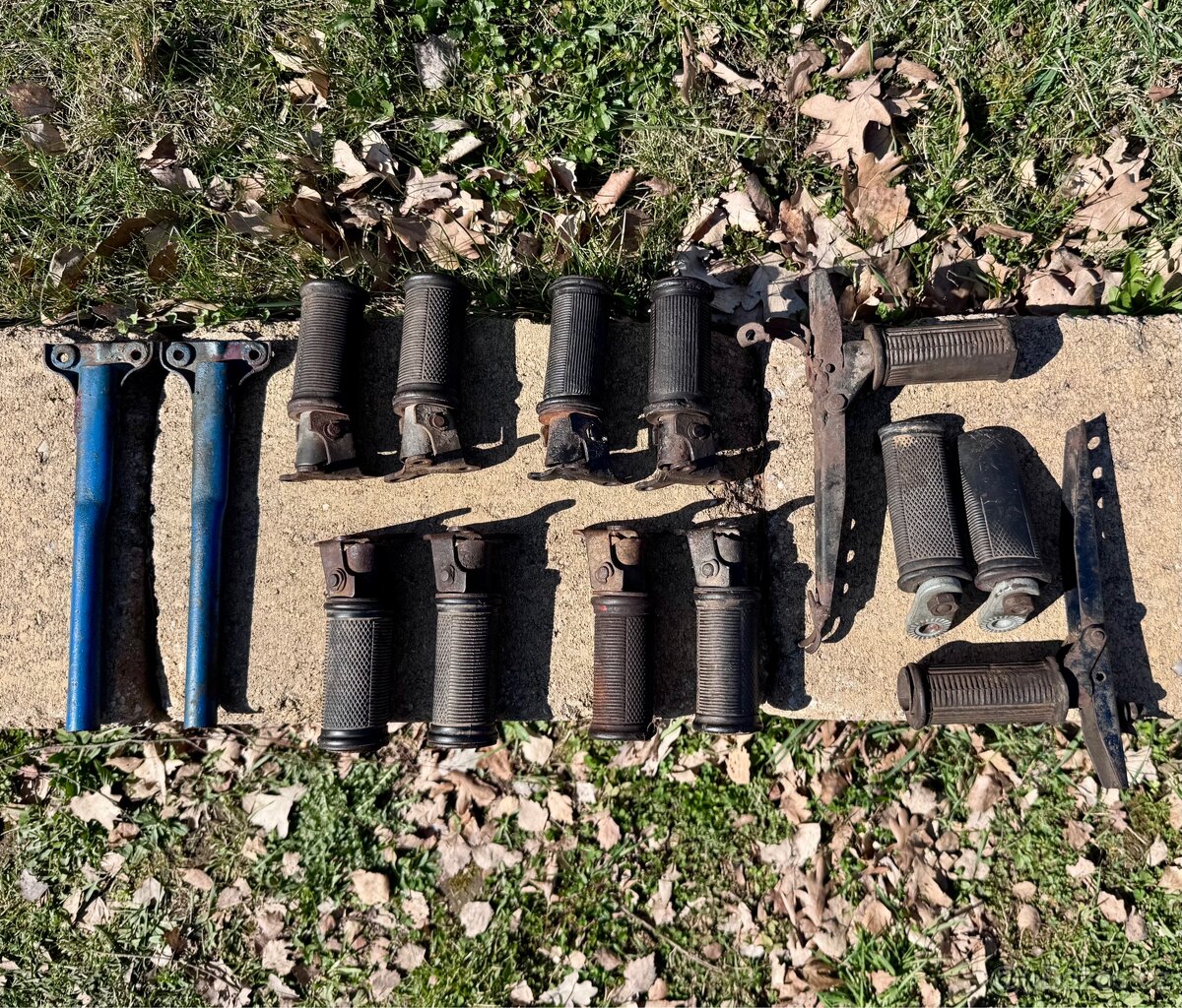 Jawa ČZ kývačka, ČZ - stupačky - 6