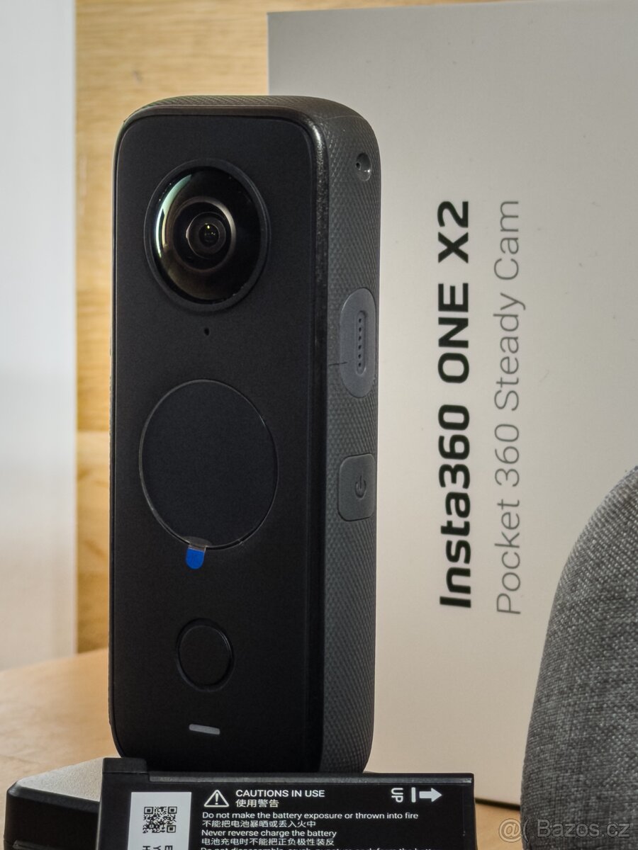 Insta360 ONE X2 + 2× baterie + selfie tyč + příslušenství - 6