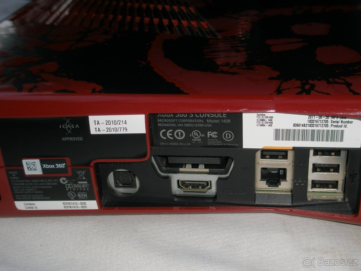 Microsoft Xbox 360 Slim 320GB Gears - kompletní balení - 6