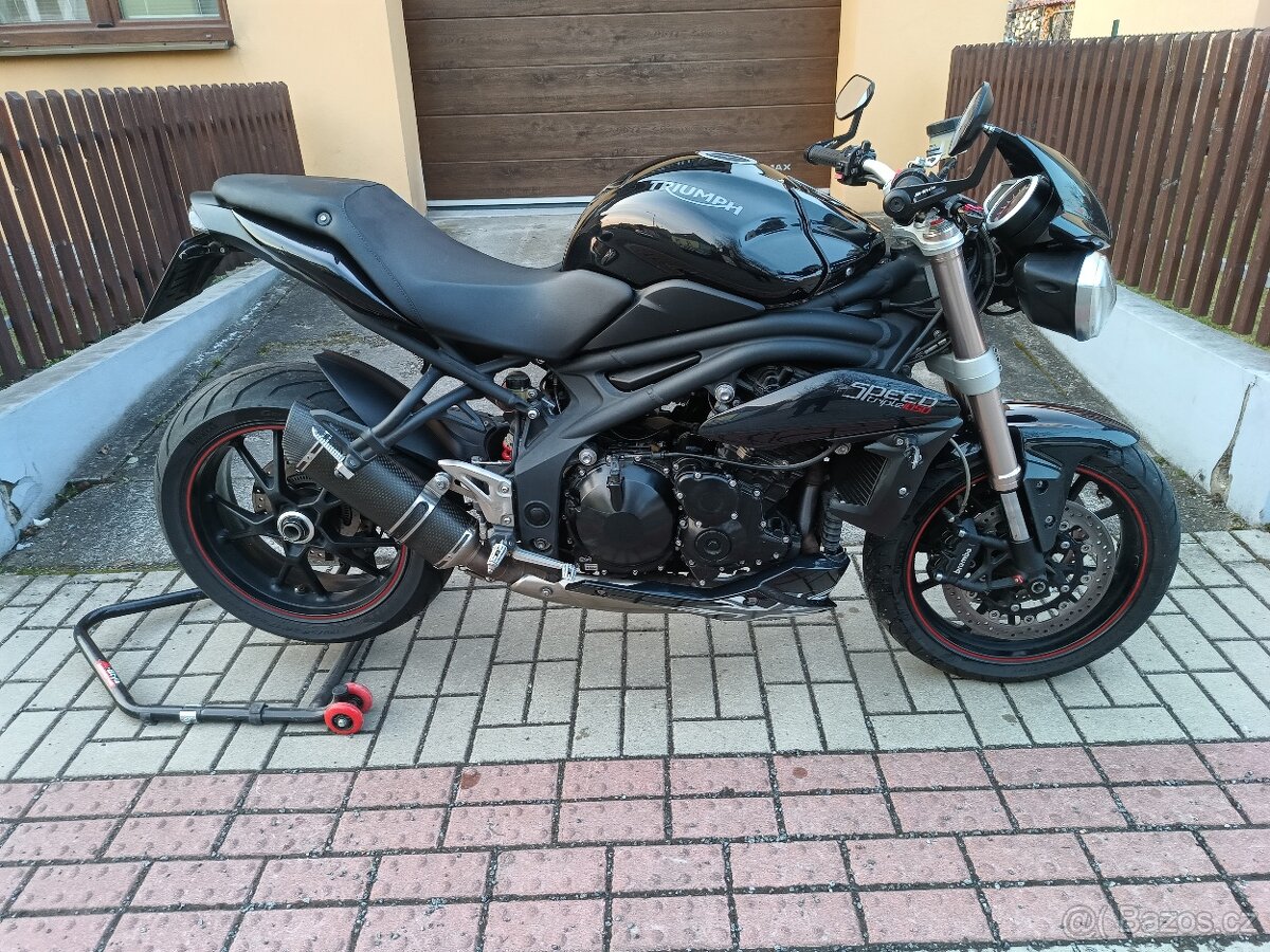 Triumph Speed Triple 1050 - 6