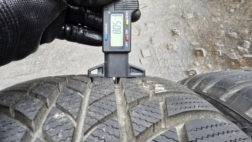 Zimní pneu 225/45/18 Bridgestone - 6