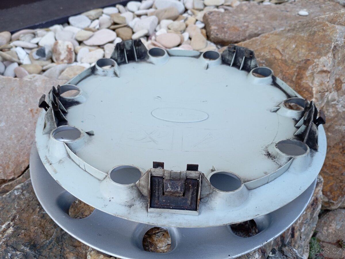 2 poklice,celoplošné kryty kol Ford Sierra, Escort - 6