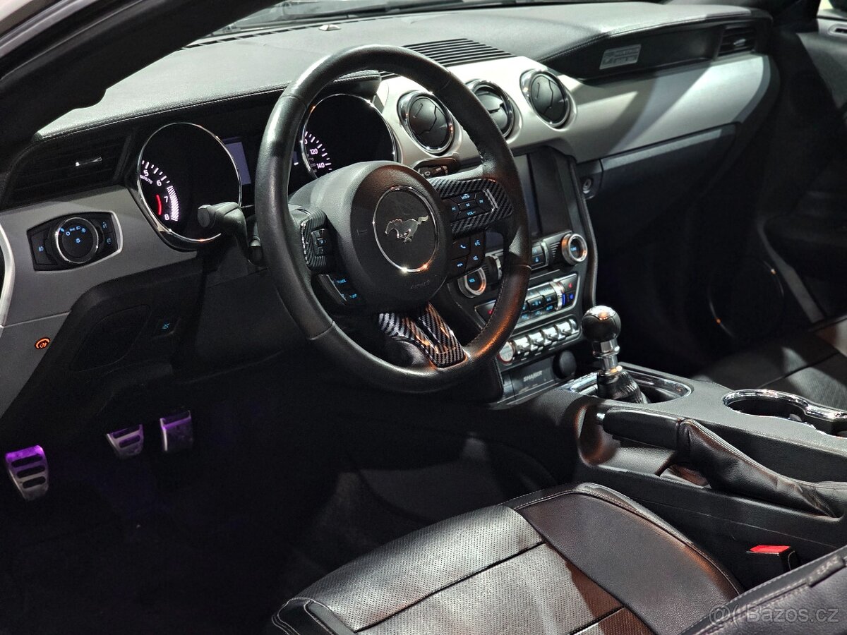 Ford Mustang, 5.0 GT V8 313 kW Manuál - 6