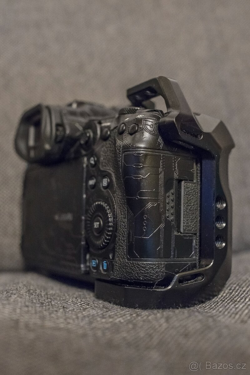 Canon EOS R5 + Smallrig klec - 6