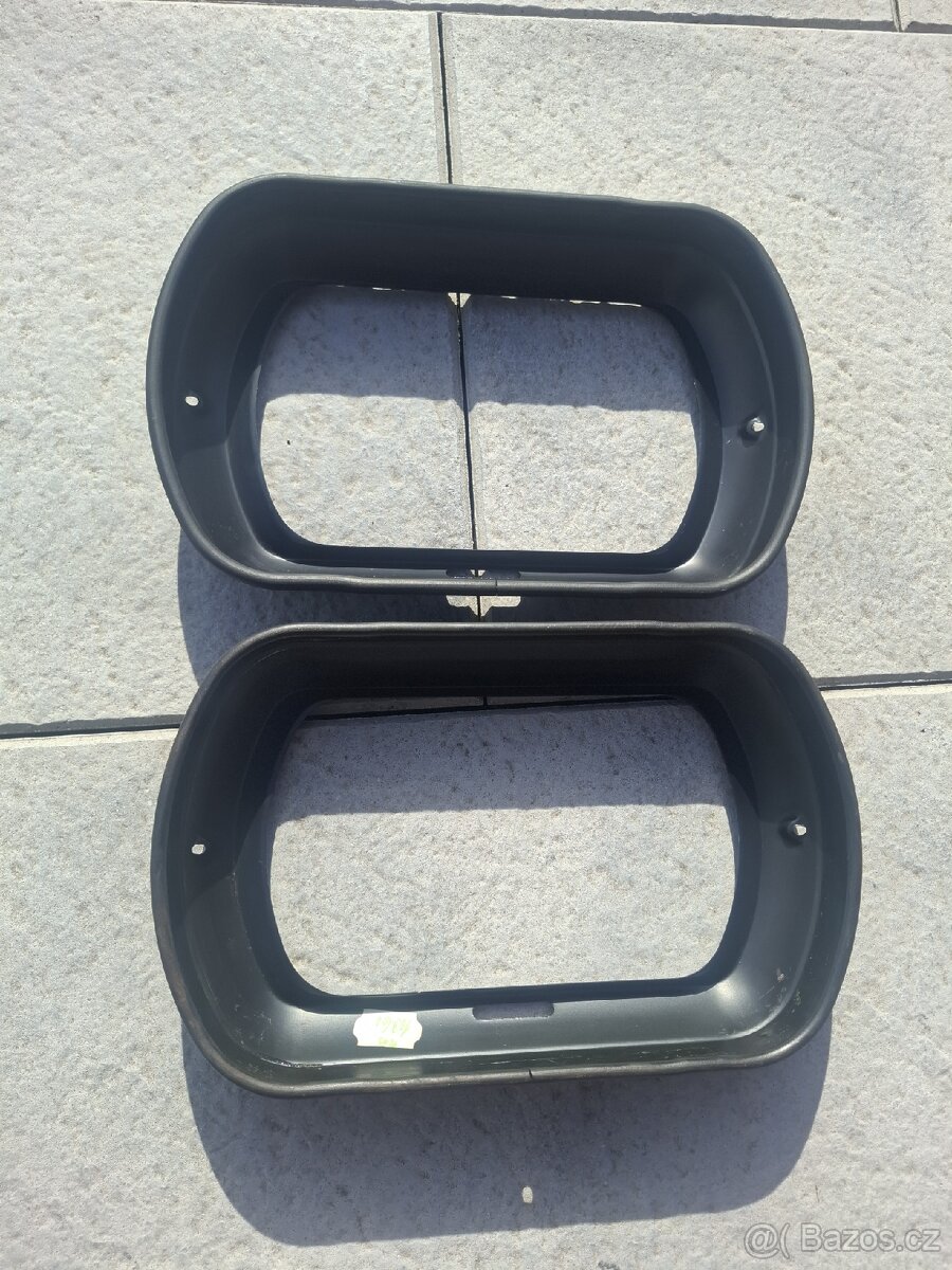 Kovové rámečky světel Škoda - 6