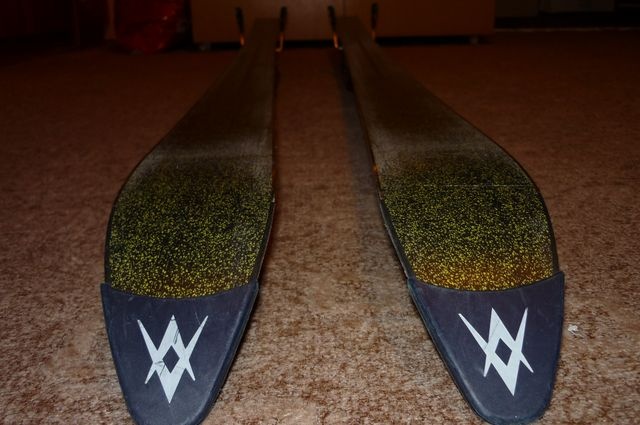 Sjezdové lyže Völk - 6