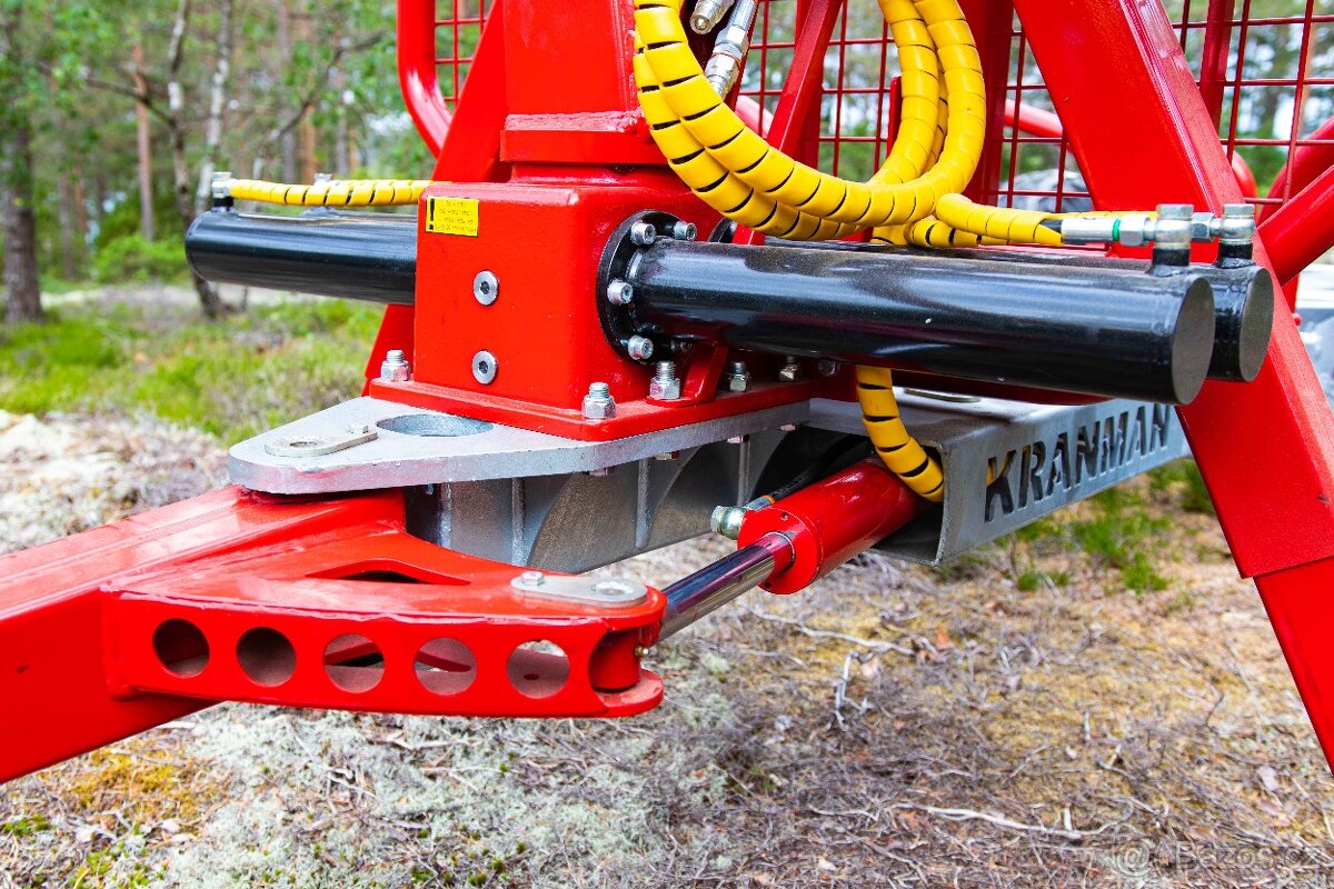 vyvážecí přívěs 4600 kg, za traktor - 6