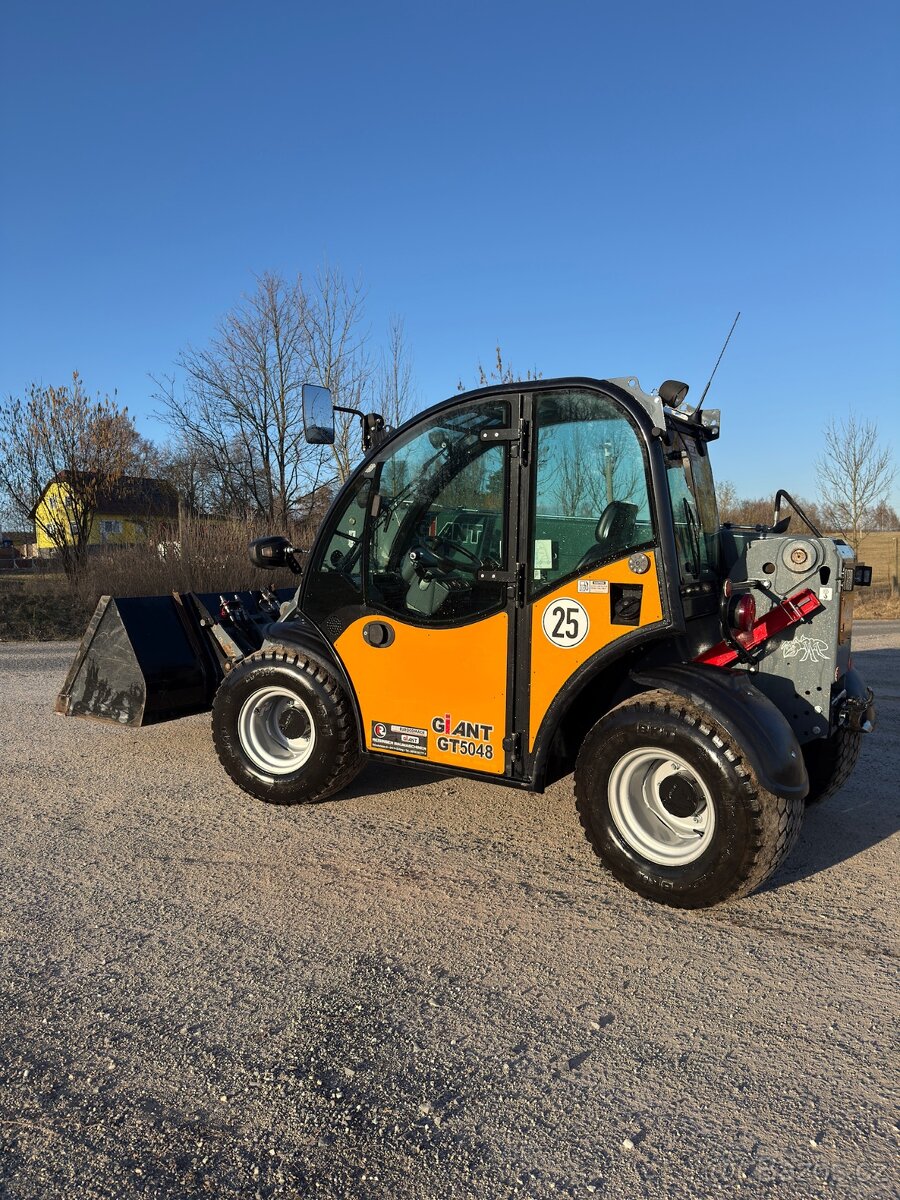 Teleskopický nakladač - 6