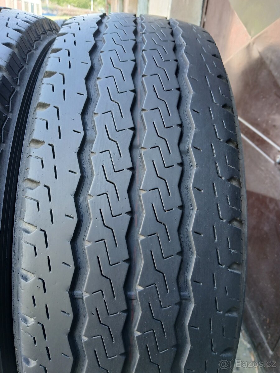 letní pneu 205/65/16C - 6