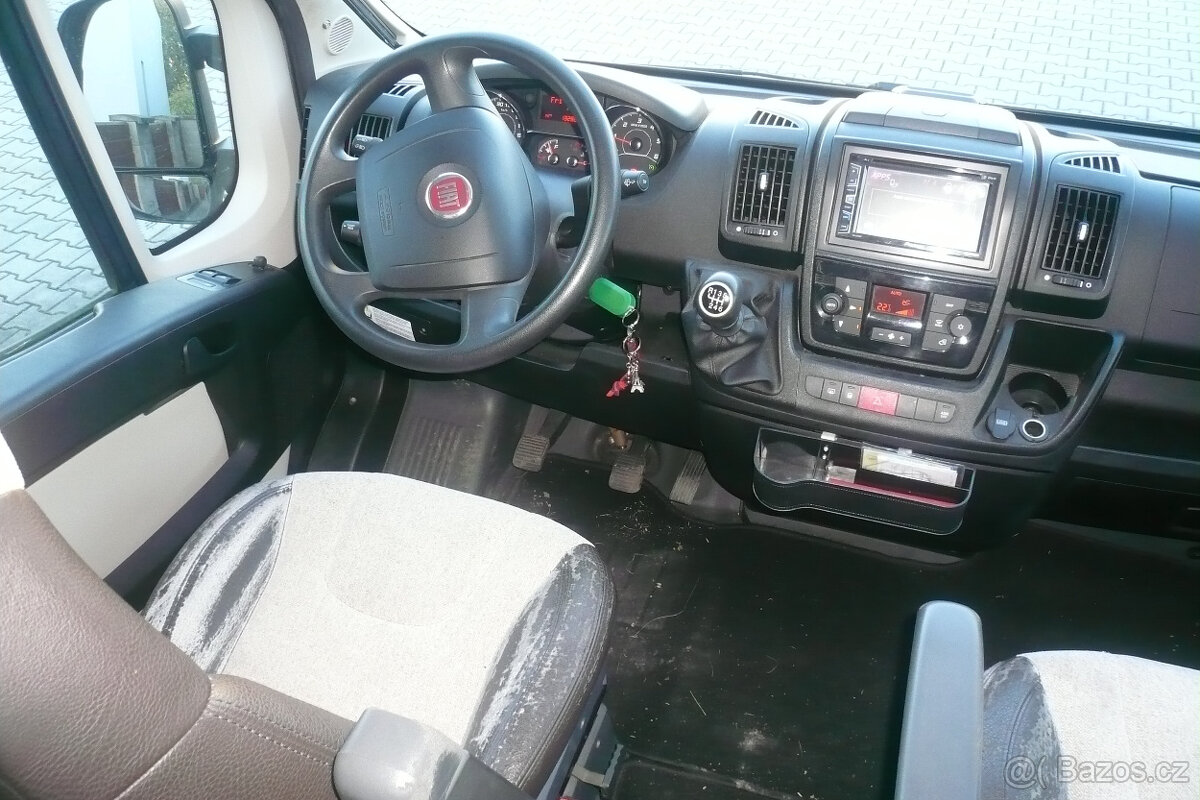 Obytné auto ADRIA TWIN 640 SHX - 6