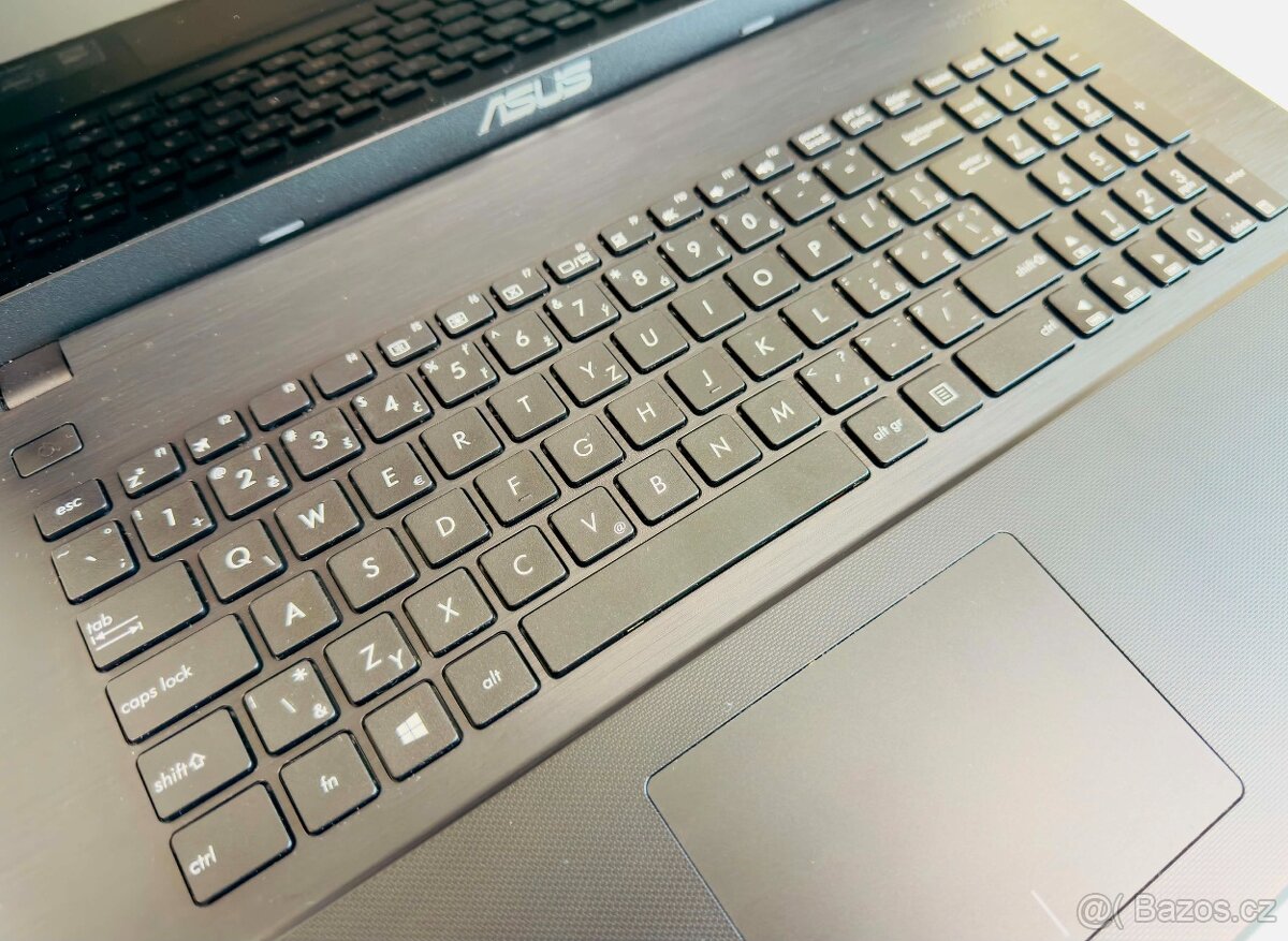 Notebook ASUS 17,3" (A751N) ( nabíječka + brašna ) - 6