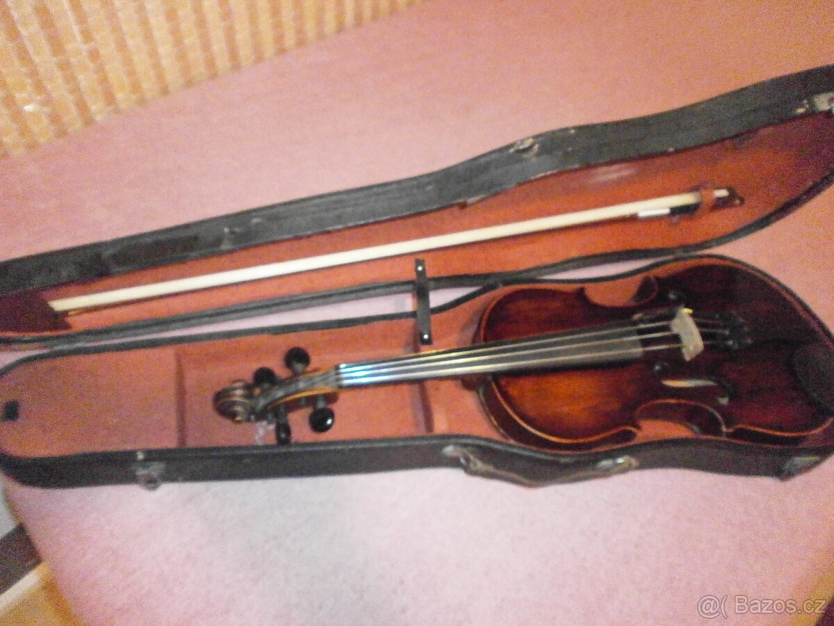 Staré housle4/4 - 6