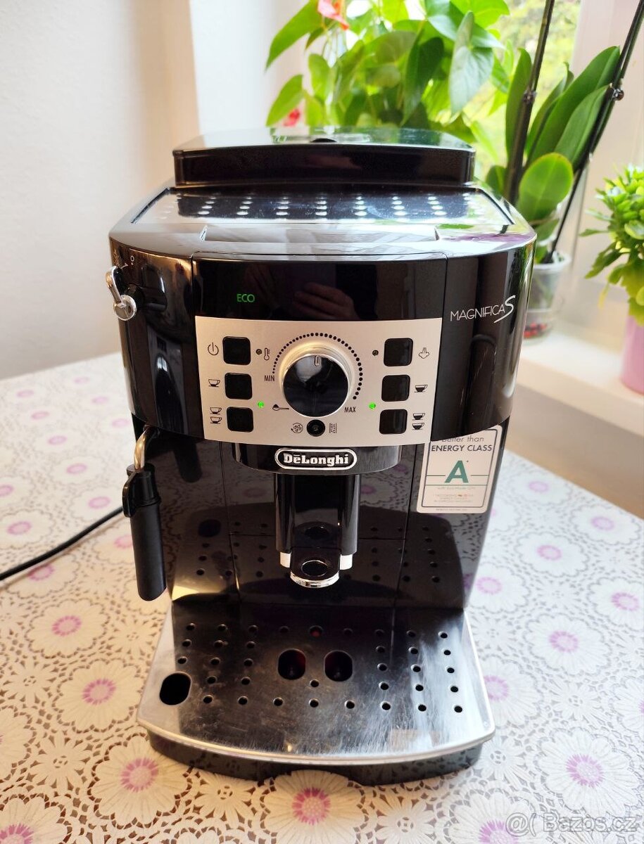 kávovar Delonghi Magnifica S - 6