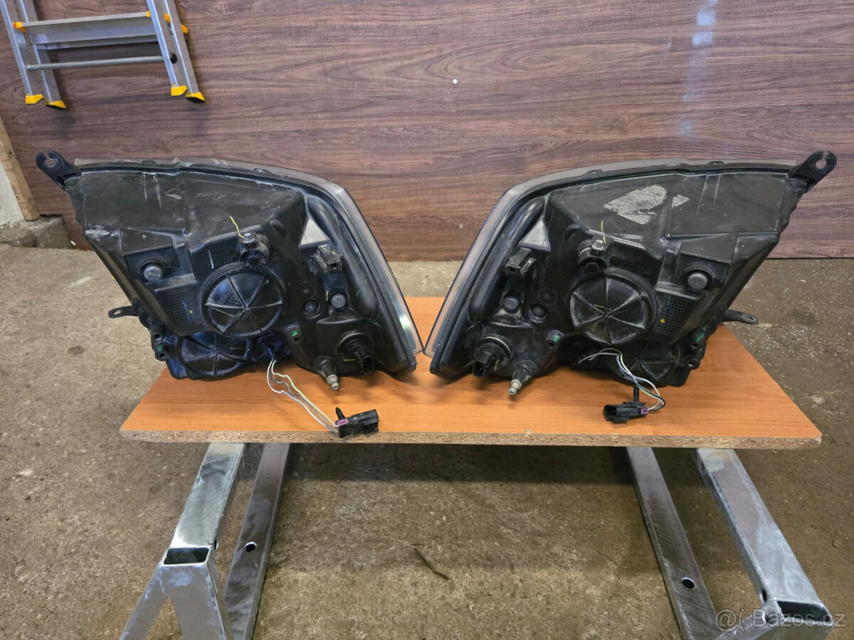 Přední světla dodge RAM 1500 - 6