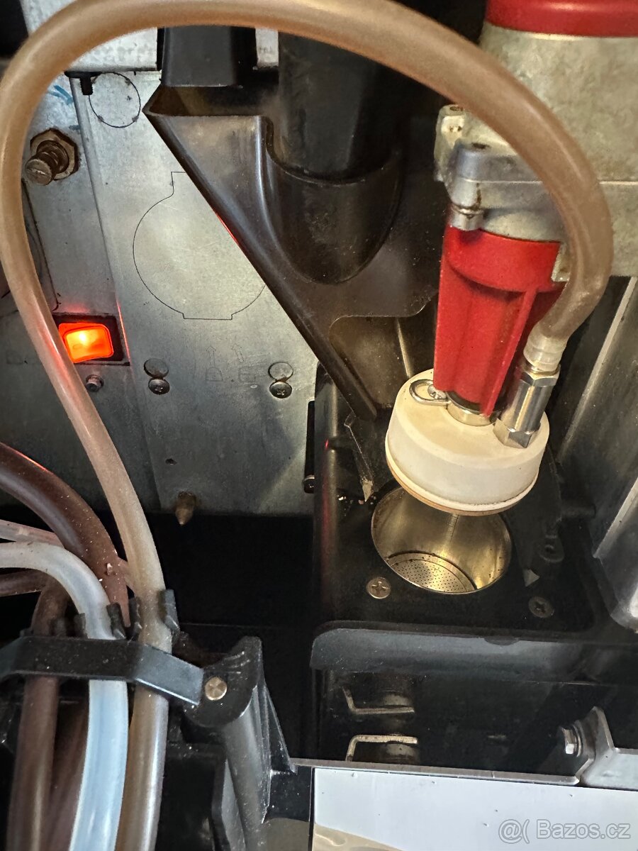 Profesionální automatický kávovar: Carimali Optima - 6