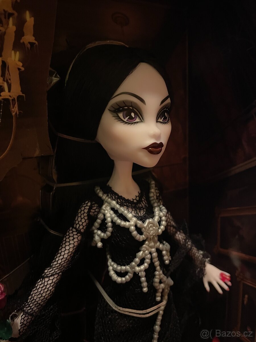 Monster High Skullector Addams Family - 6
