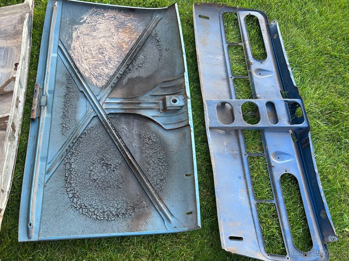 Škoda 110ls/100 - zadní kapota - 6