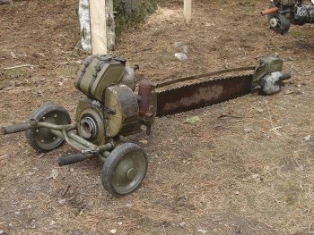 KOUPÍM DVOUMUŽNÉ MOTOROVÉ PILY - 6