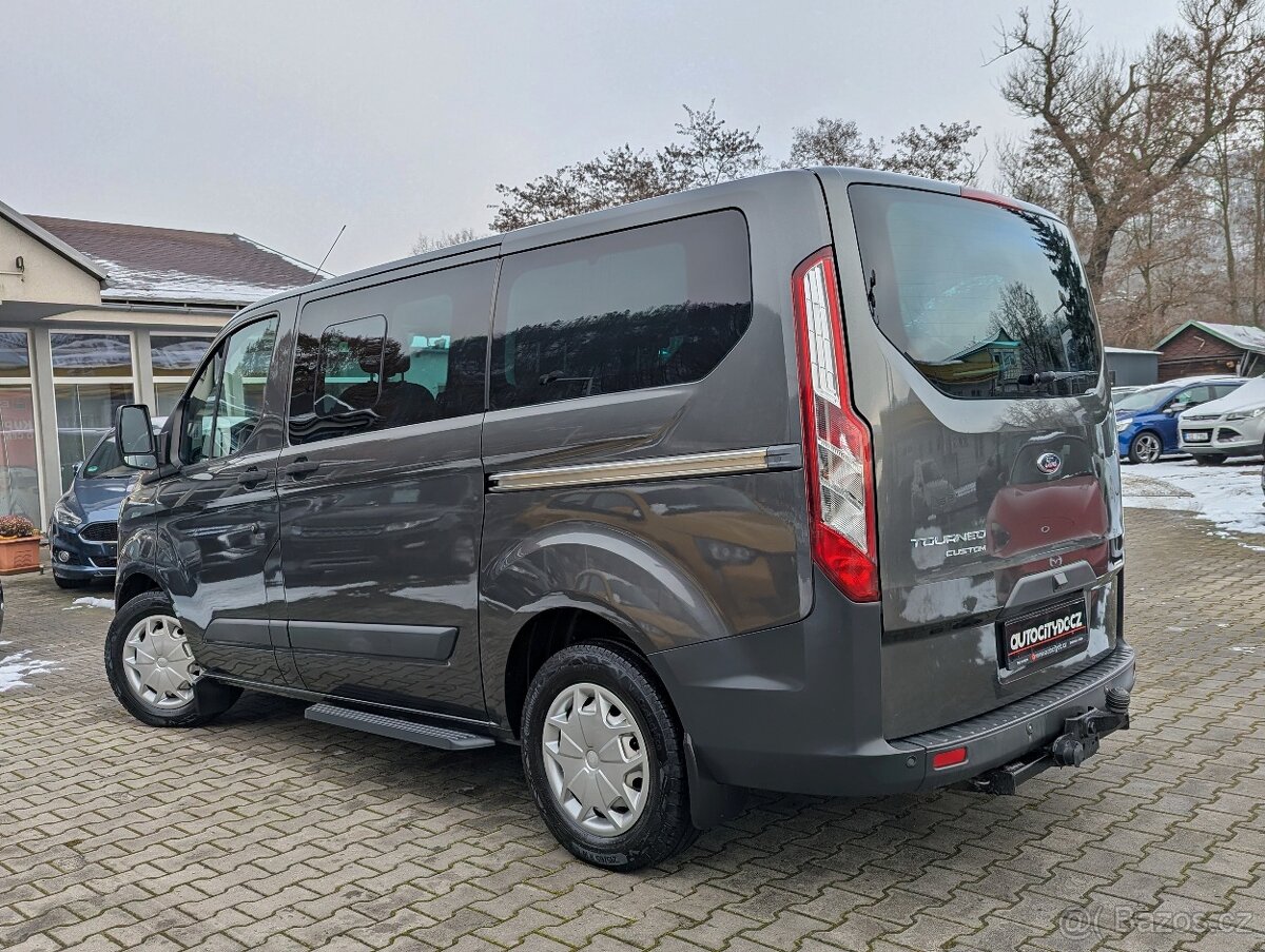 Ford Tourneo Custom 2.2TDCi 114kW 9 MÍST TITANIUM, KAMERA - 6