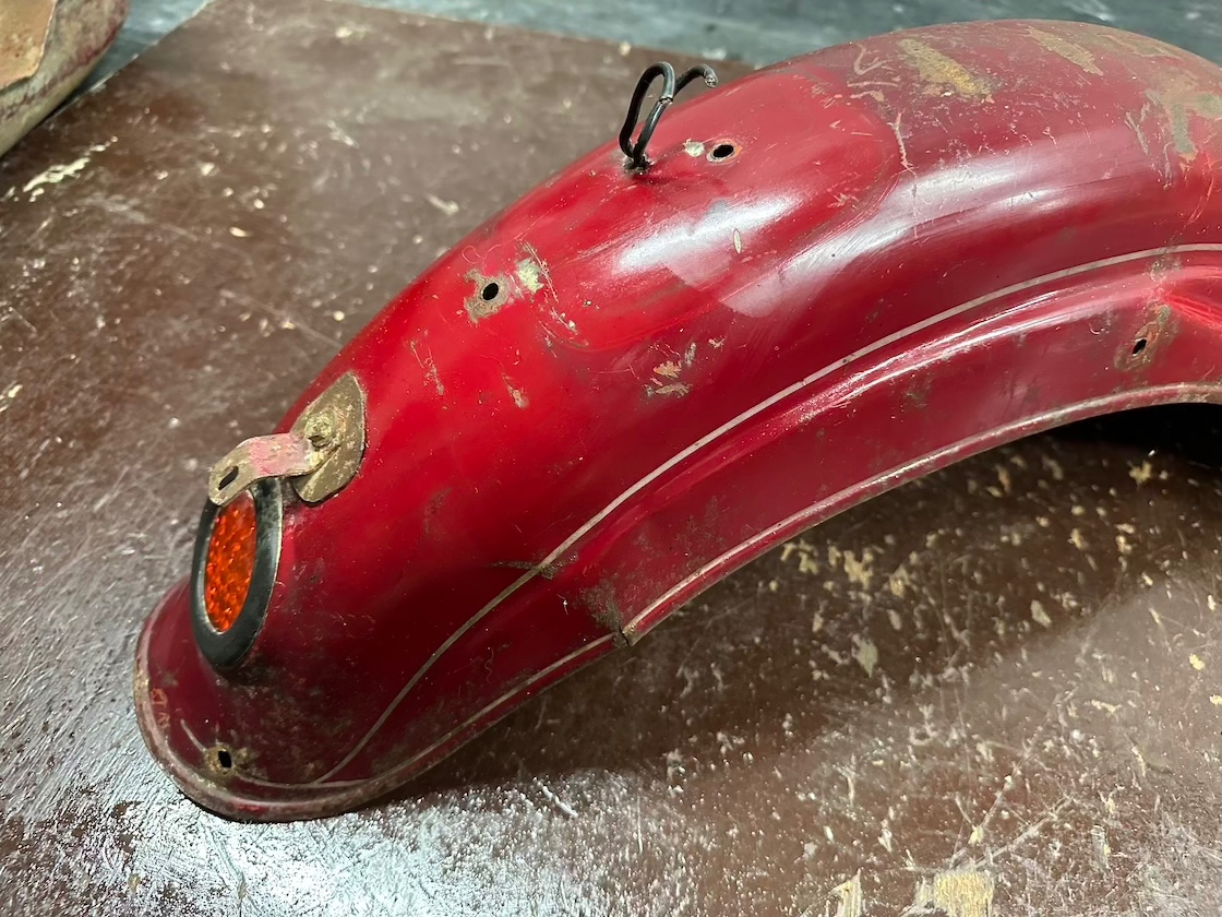 Zadní blatník so sklíčkom JAWA 250/353 350/354 kývačka - 6