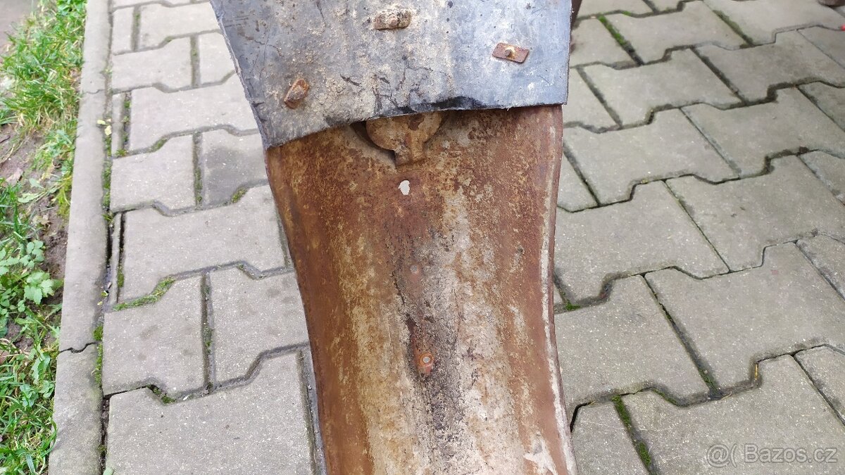 Zadní blatník Jawa 350 - 6