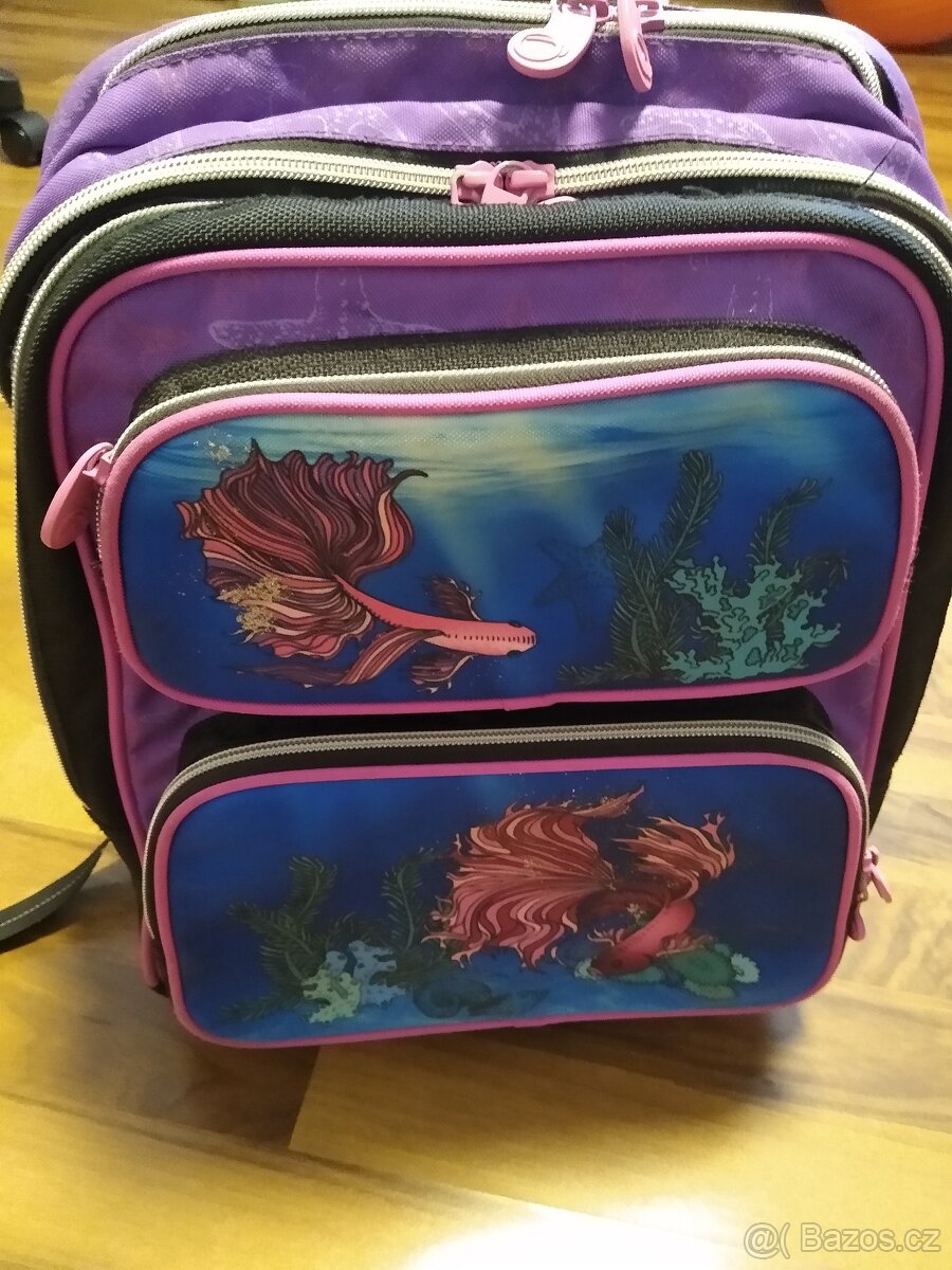 Prodám hezkou aktovku BAGMASTER - 6