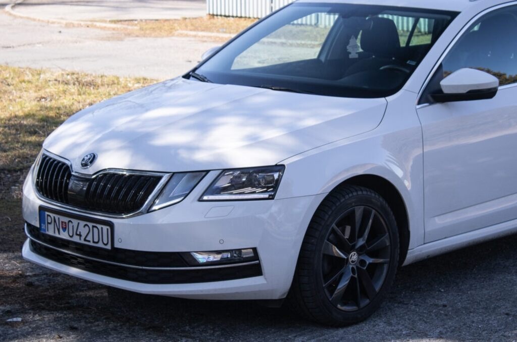 Škoda Octavia Combi 1.6 TDI DSG Style - 6