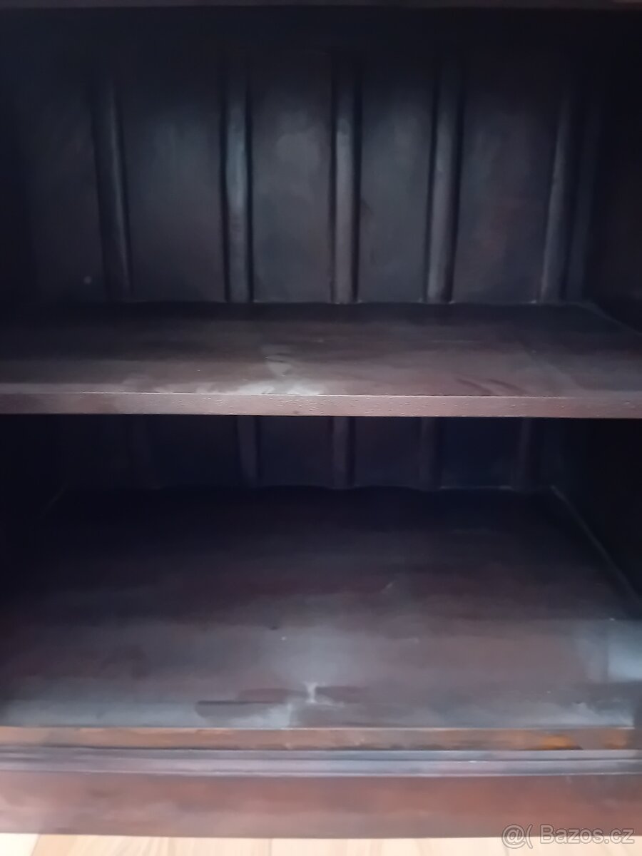 Prodám komodu - 6