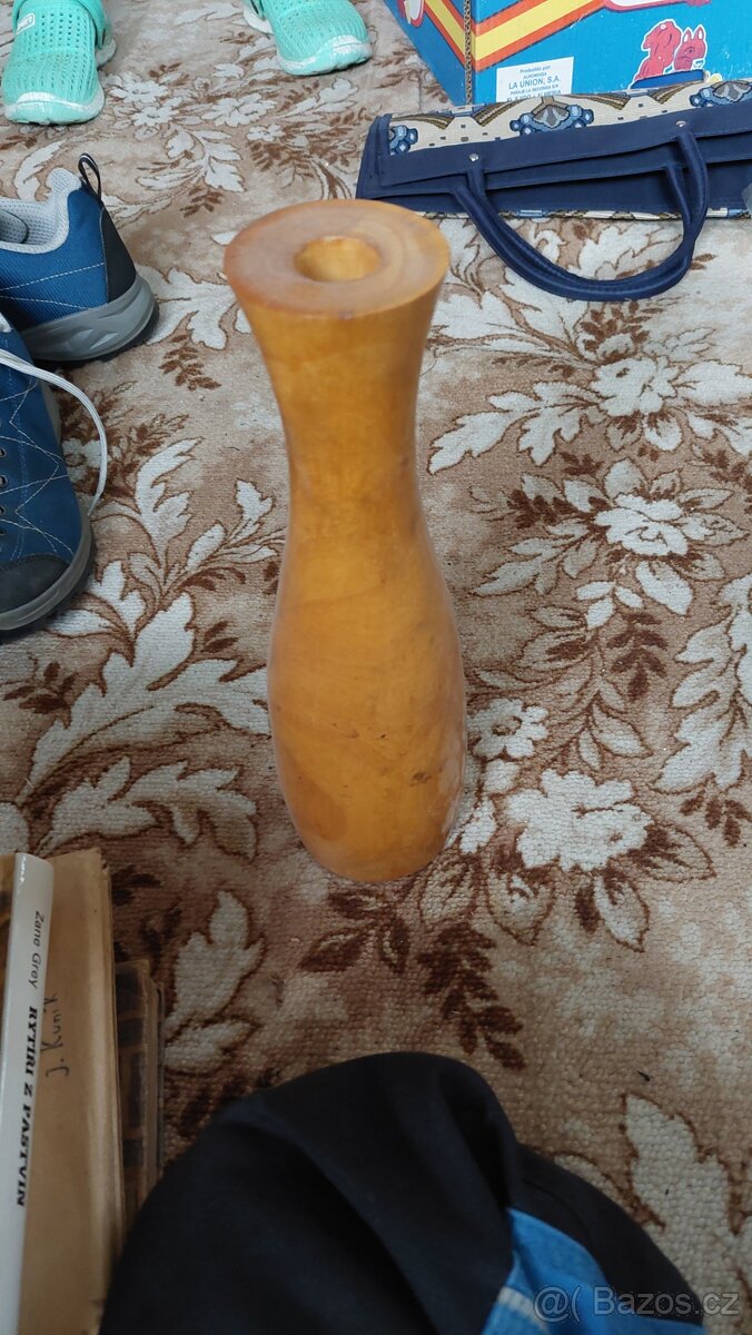 Dřevěná váza - 6