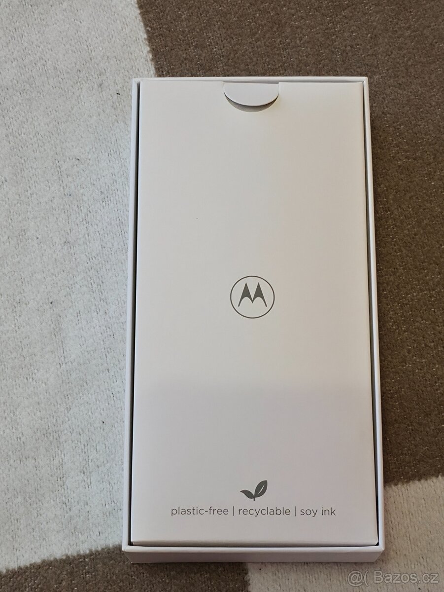 Motorola EDGE 70 12GB/512GB Pantone Gadget Grey - 6