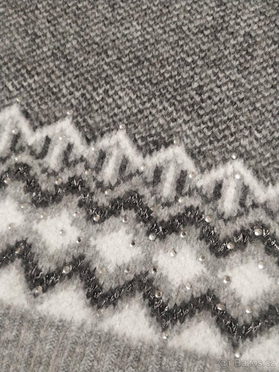 Nová dámská čepice a šála. - 6