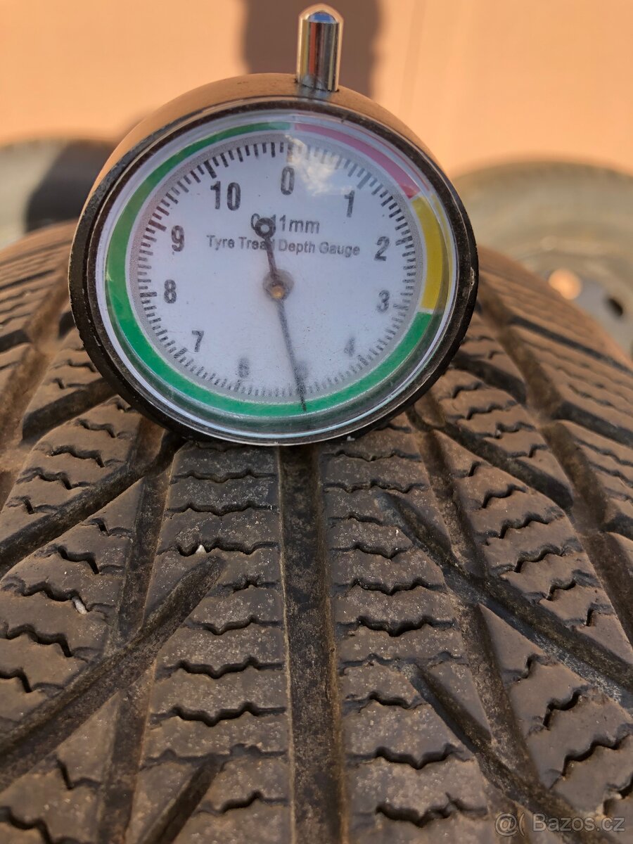 Zimní pneu 185/60/15 - 6