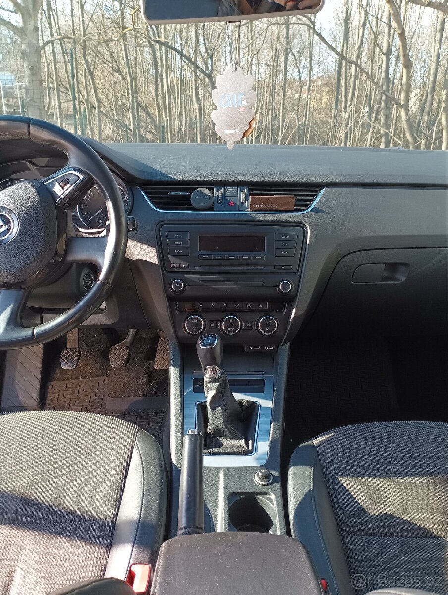 Škoda octavia3 1.6 TDI 77kw - 6