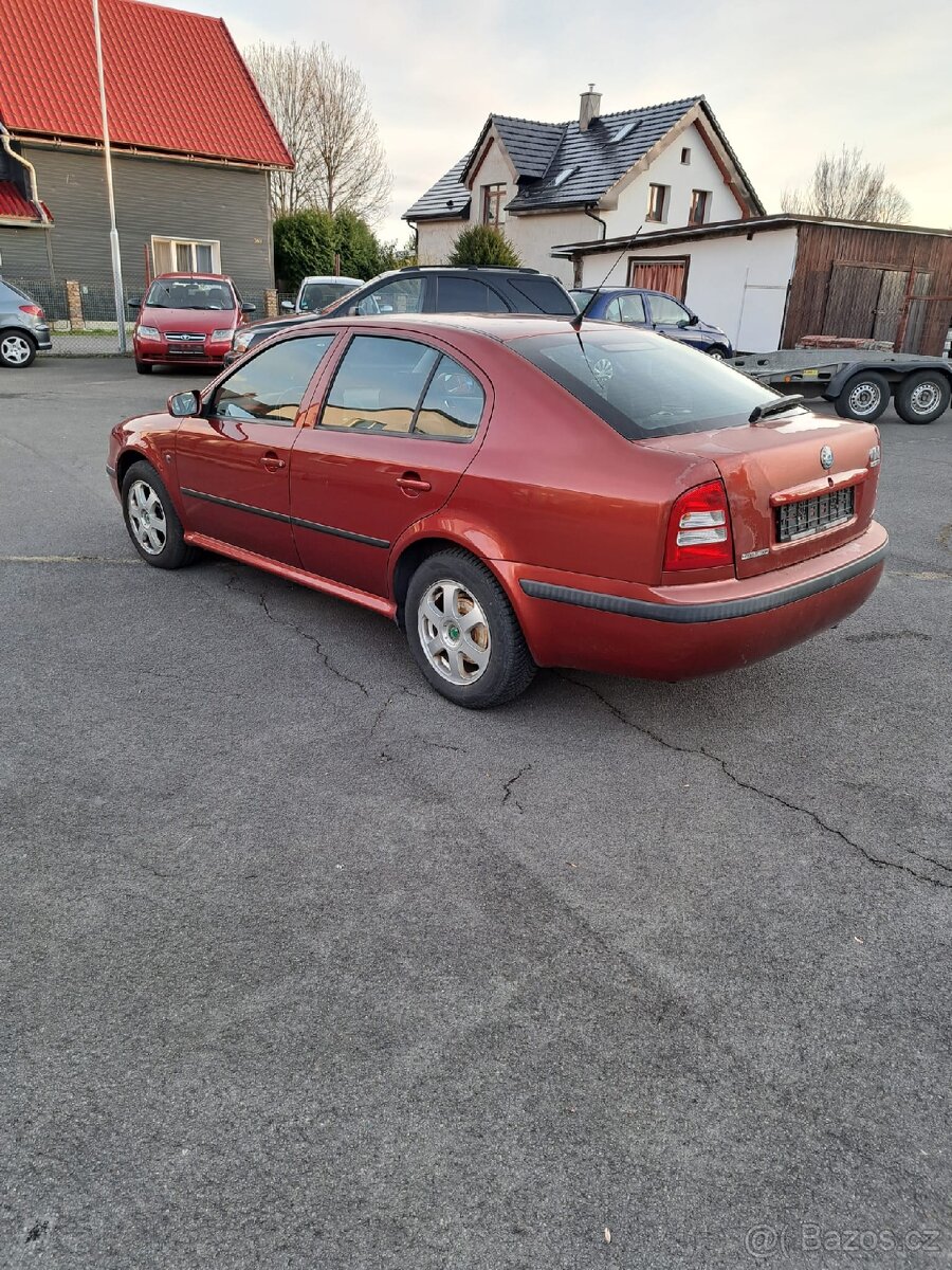 Škoda Octavia 1.6 MPI 75kW - 6