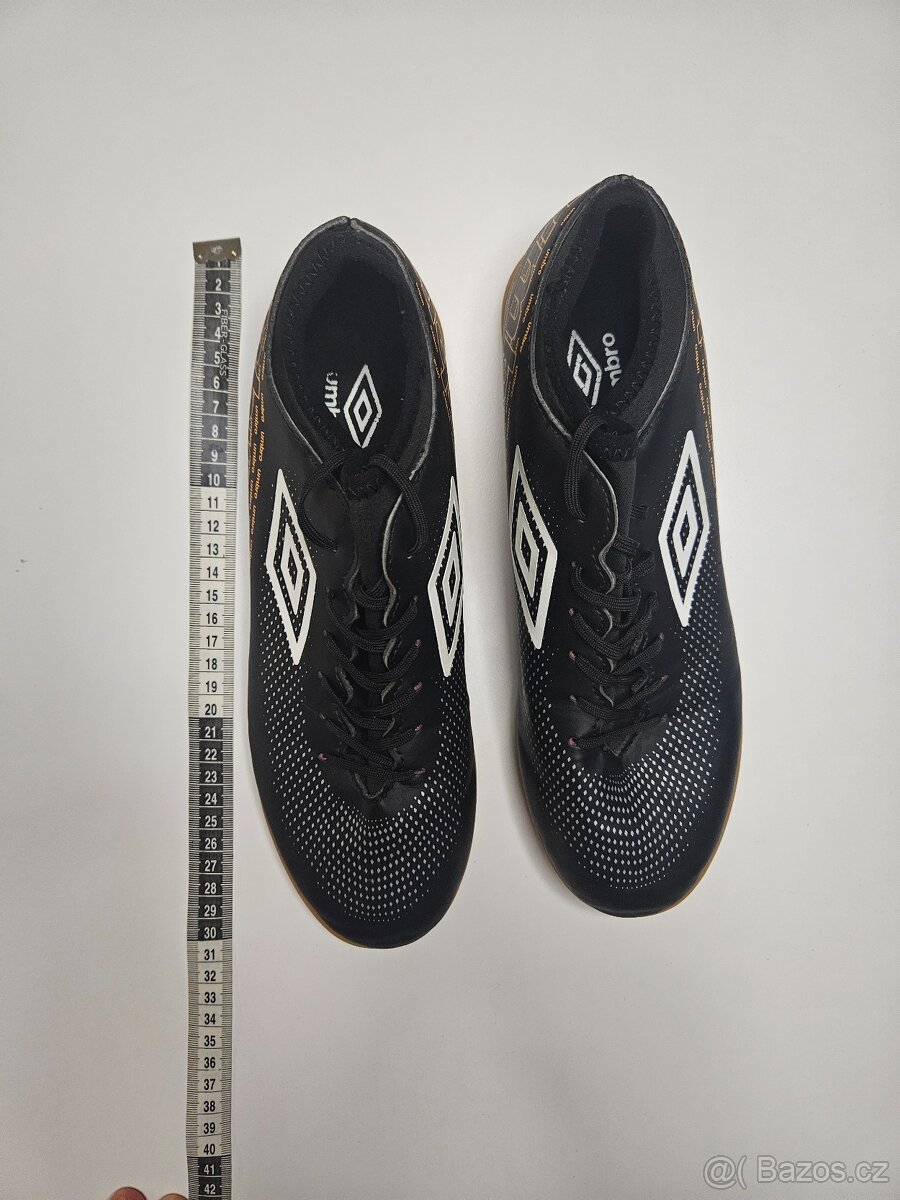 Umbro UK 8 - 6