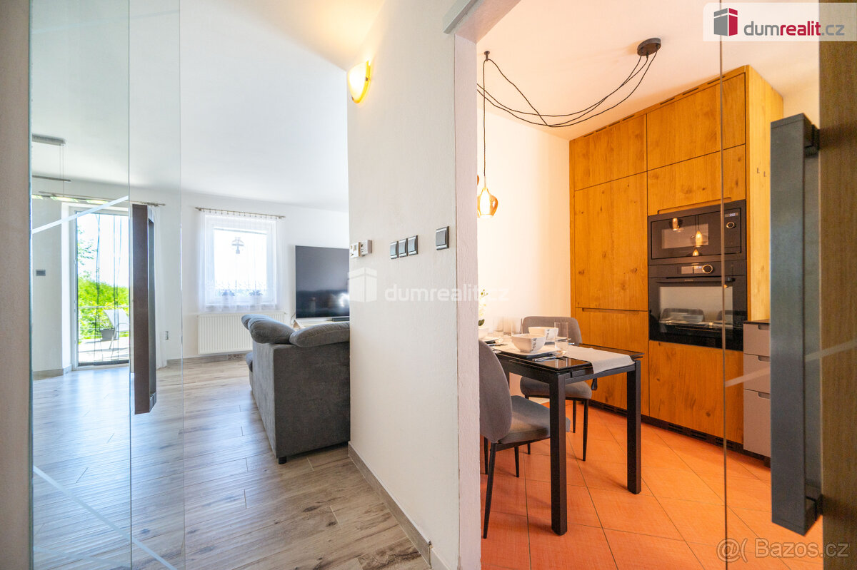 K prodeji, zateplený rodinný dům 5+1 s terasou, balkonem, ga - 6