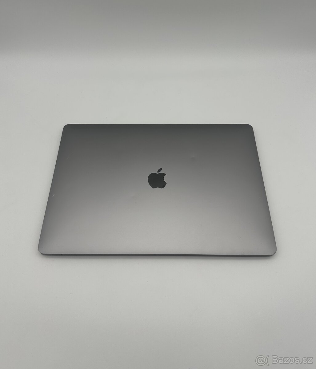 MacBook Pro 15" 2019 Space Gray (100% Batérie) + ZÁRUKA - 6