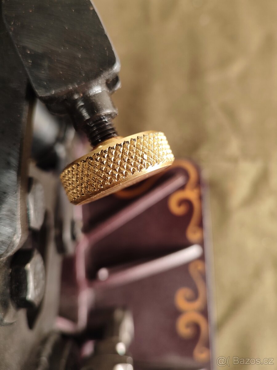 Vysekávací lis - 6