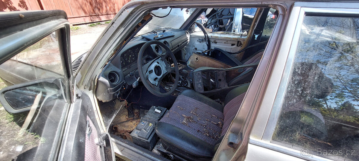 Mercedes w123 200 D - 6