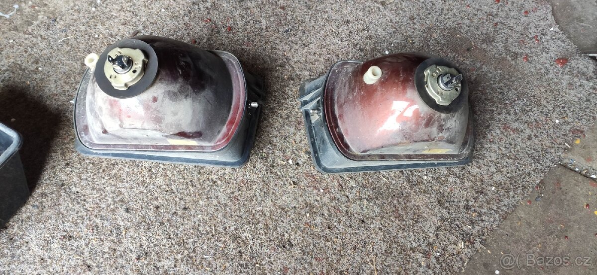 Přední emkové světlomety na Škoda 105 l 120l - 6