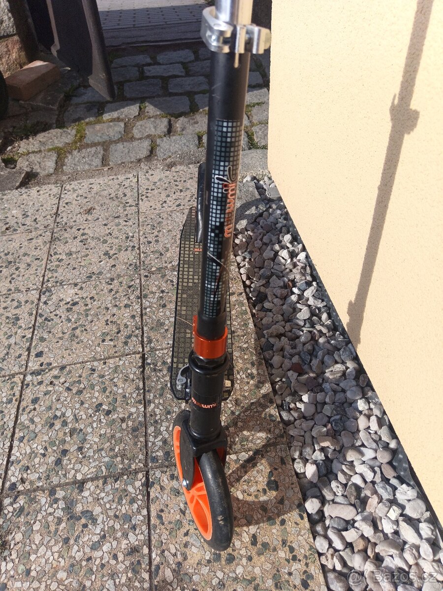 Dětská skládací koloběžka . - 6