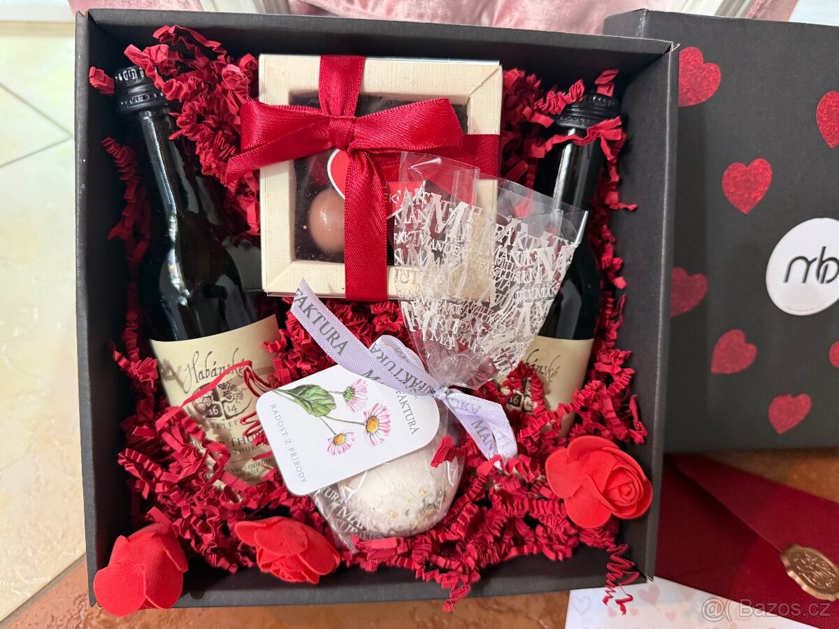 DÁRKOVÁ SADA PRO ZAMILOVANÉ N.O.V.É. - 6