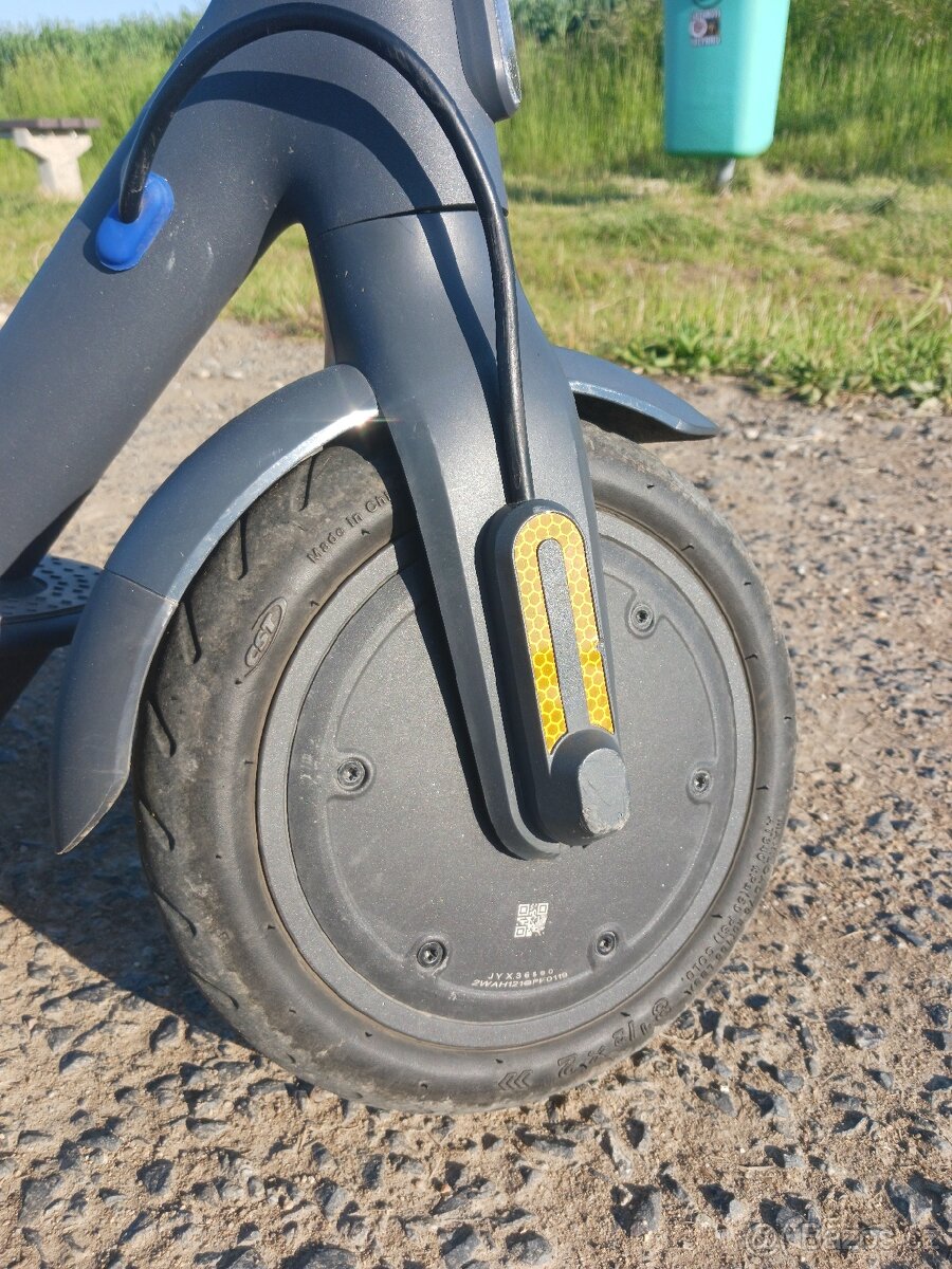 Xiaomi Mi scooter 3 - 6