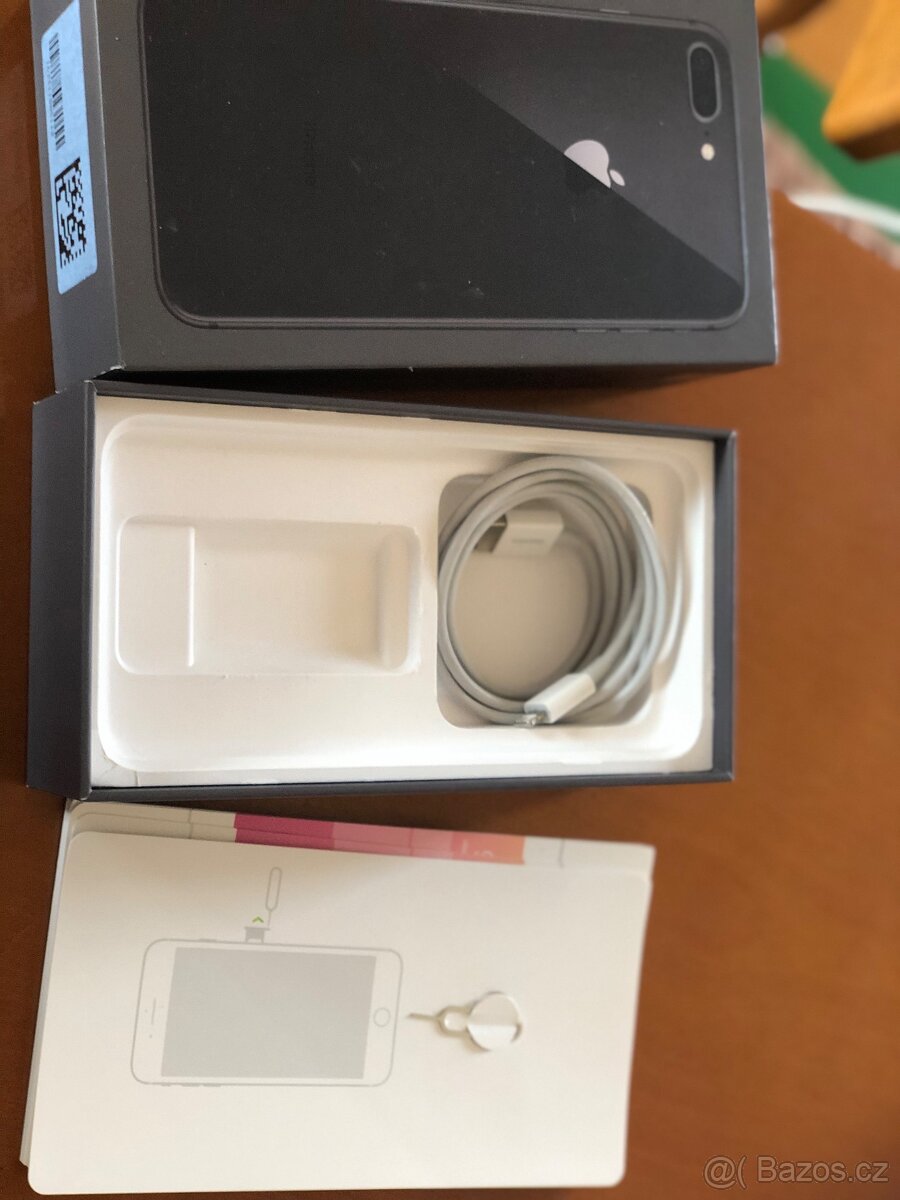 iPhone 8 Plus. 256GB - 6