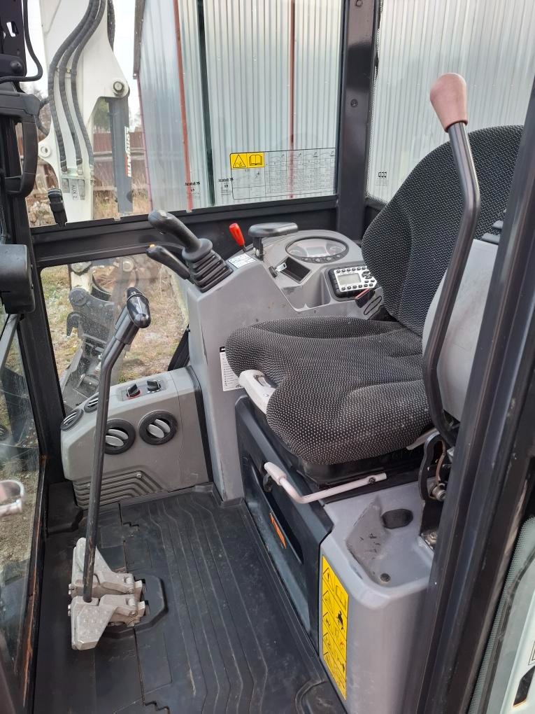 BOBCAT E 20 Z - 6
