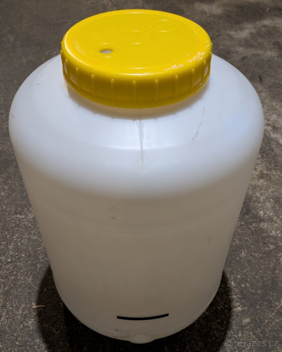 pivní láhve - různé - 6